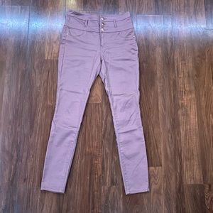 Pink high waisted jeans.